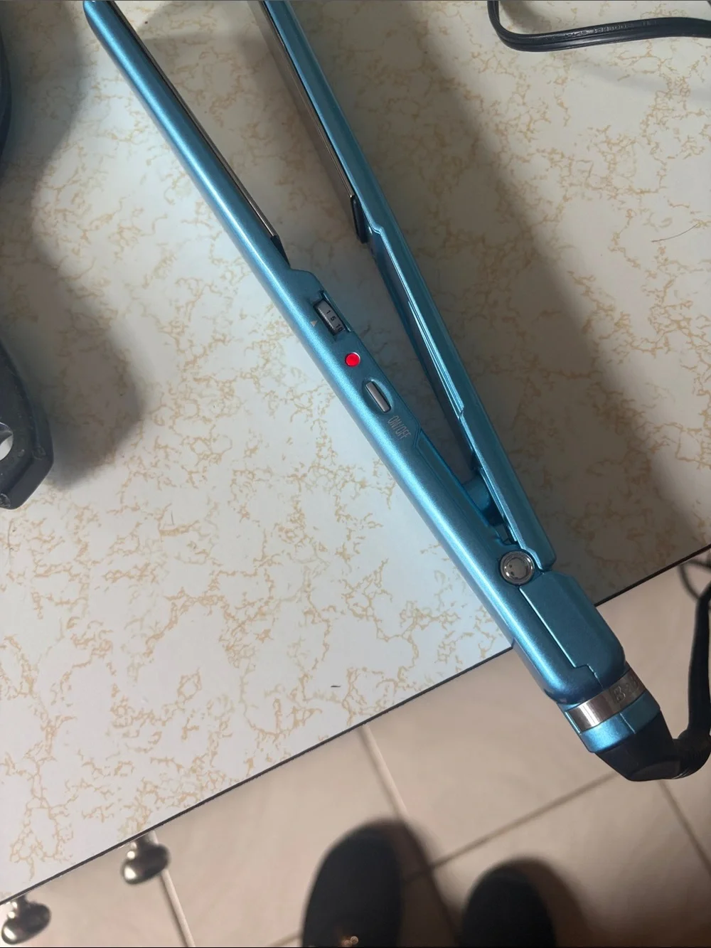 BaBylissPRO hair straightener